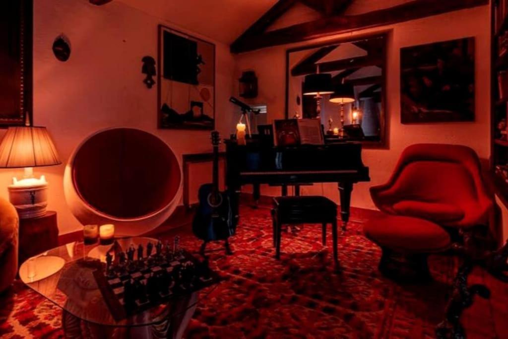 Holiday home Unique Tiny Smart With Private Garden, Jacuzzi, Ps5, Cinema Projector - Wow Sintra