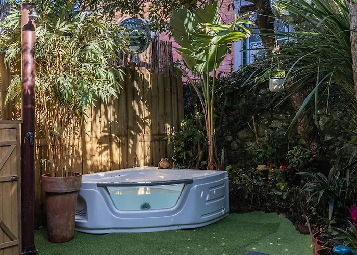 Unique Tiny Smart Home With Private Garden, Jacuzzi, Ps5, Cinema Projector - Sintra Wow