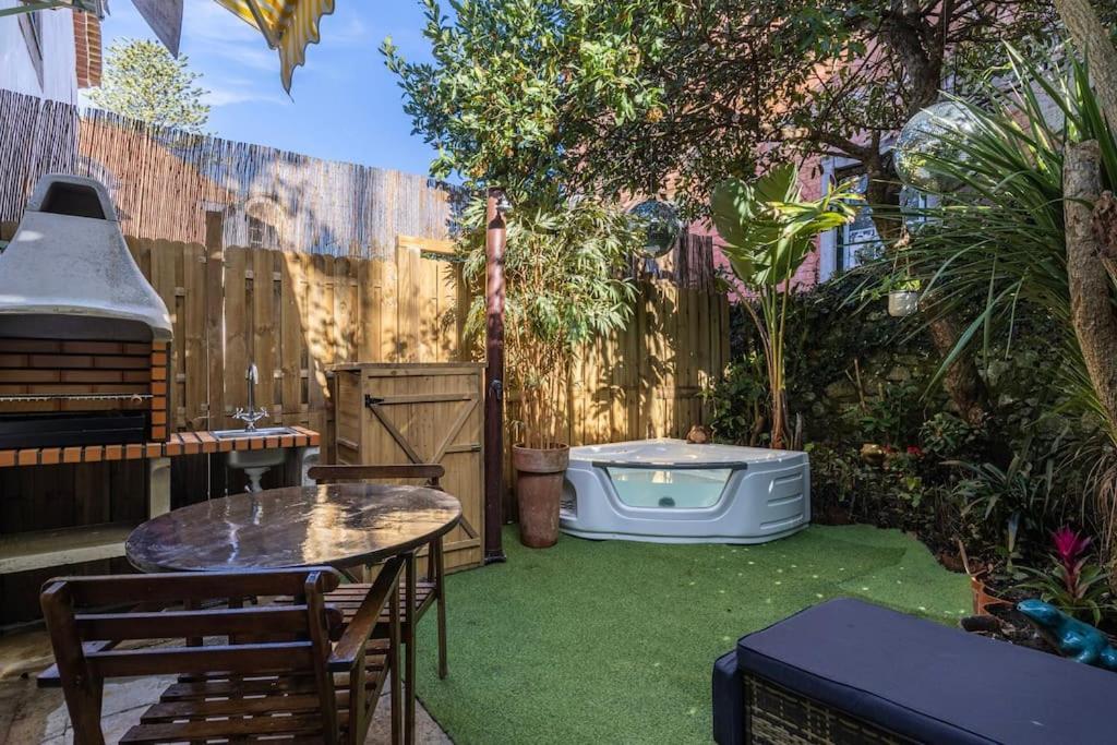Unique Tiny Smart With Private Garden, Jacuzzi, Ps5, Cinema Projector - Wow * Sintra