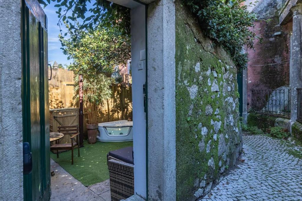 Unique Tiny Smart With Private Garden, Jacuzzi, Ps5, Cinema Projector - Wow *