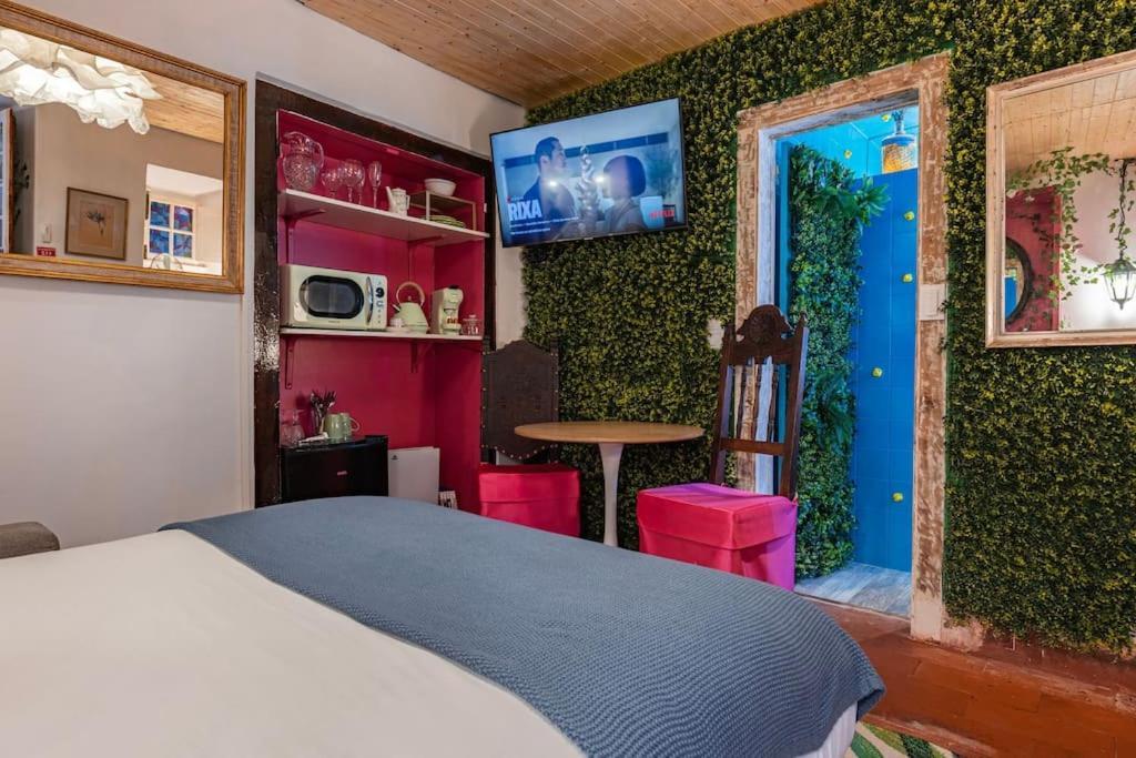Unique Tiny Smart With Private Garden, Jacuzzi, Ps5, Cinema Projector - Wow Holiday home